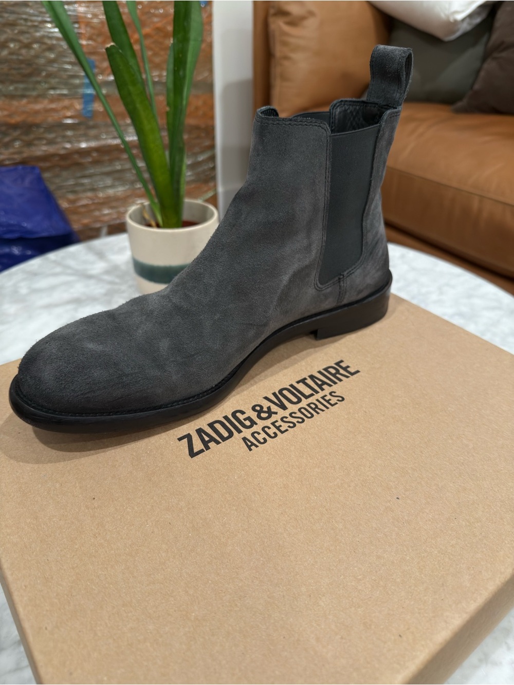 Zadig & Voltaire Men's Gray Suede Chukka Boot